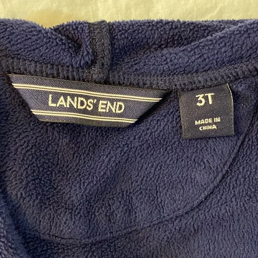 Lands’ End Navy Hooded Fleece Robe With Monogram P Size 3T